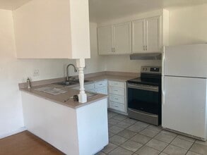 797 Farm Dr, Unit 4 in San Jose, CA - Building Photo - Building Photo