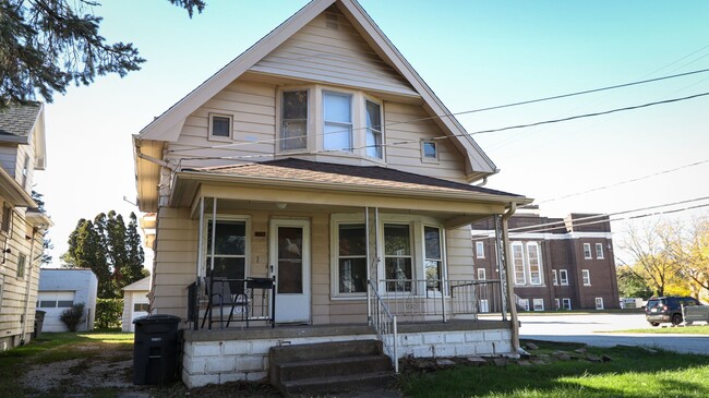 3867 Eggeman Ave in Toledo, OH - Building Photo - Building Photo