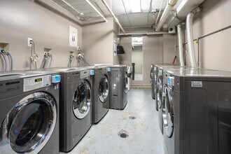 Downtown Edmonton Apartments in Edmonton, AB - Building Photo - Interior Photo