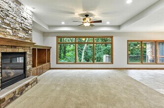 5016 S 237th Cir in Elkhorn, NE - Building Photo - Building Photo