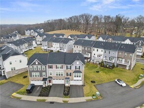 123 Curtis Ct in Pittsburgh, PA - Building Photo - Building Photo