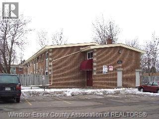 property at 2630 Columbia Ct