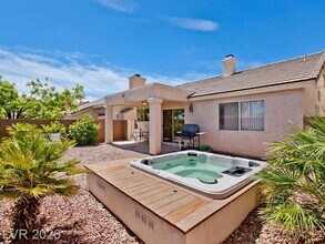 9712 Panorama Cliff Dr in Las Vegas, NV - Building Photo - Building Photo