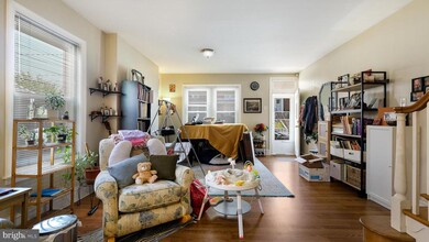372 Ripka St in Philadelphia, PA - Building Photo - Building Photo
