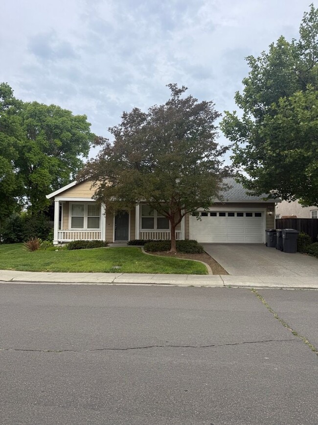 property at 3064 Audubon Cir