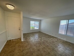 1434 Manzanita Ave in Escondido, CA - Building Photo - Building Photo