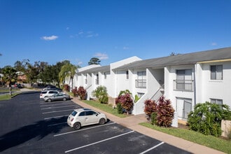 Mirage at Southpoint in Jacksonville, FL - Building Photo - Building Photo