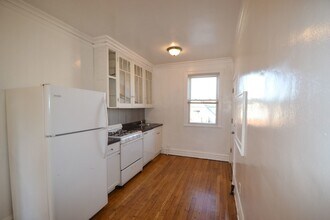 4826 W Addison St in Chicago, IL - Building Photo - Building Photo