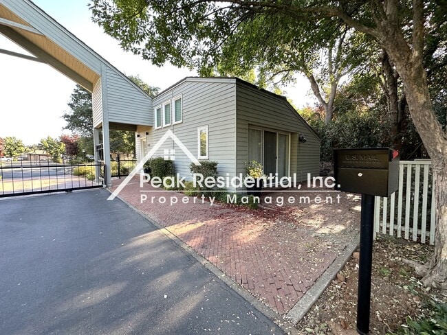 property at 4740 Sun Run Ln