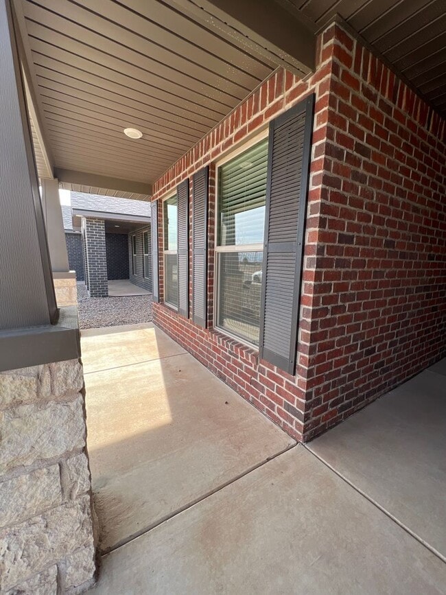 1910 S County Rd 1118 in Midland, TX - Building Photo - Building Photo