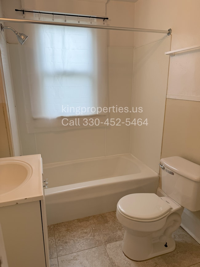 713 Greenfield Ave SW in Canton, OH - Building Photo - Building Photo