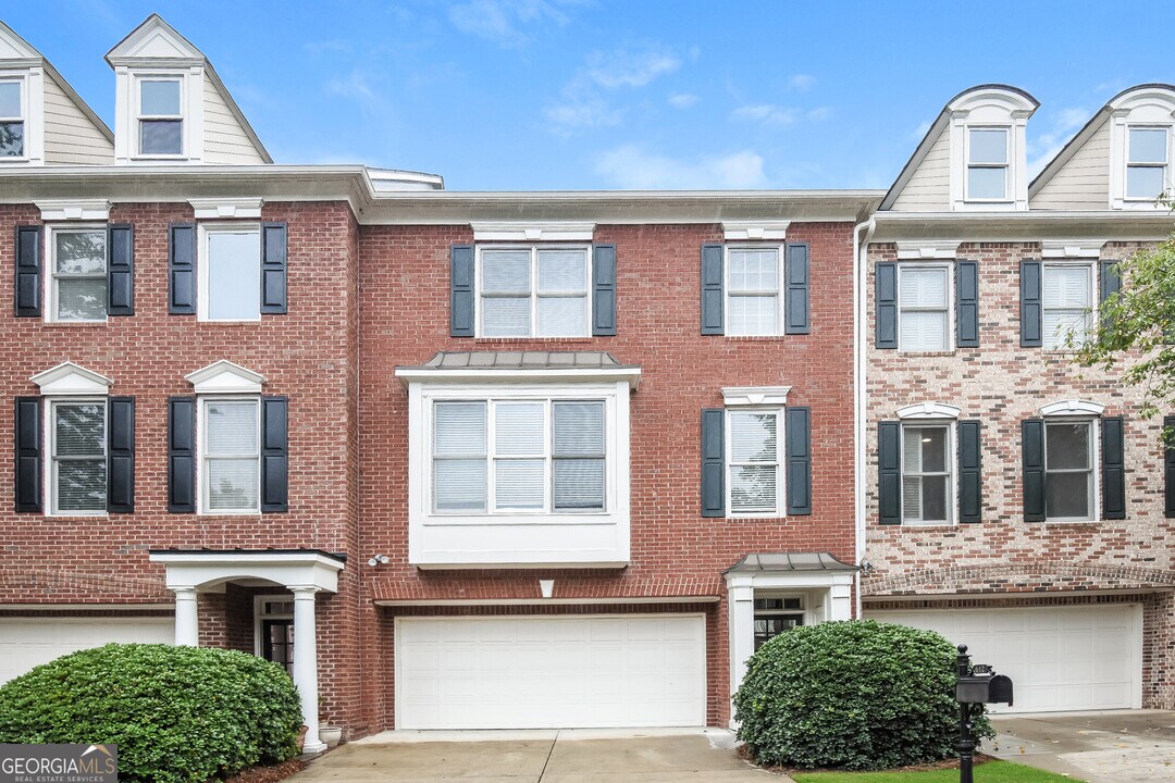 612 Vinings Estates Dr SE in Mableton, GA - Building Photo