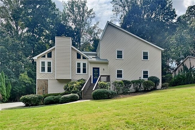 property at 2957 Forest Chase Terrace NE