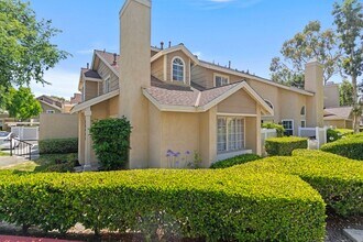 26481 Olivewood in Lake Forest, CA - Building Photo - Building Photo