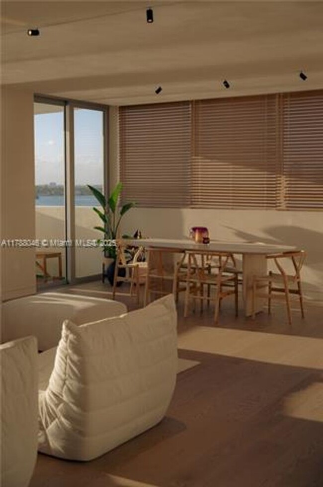 800 West Ave in Miami Beach, FL - Building Photo - Building Photo