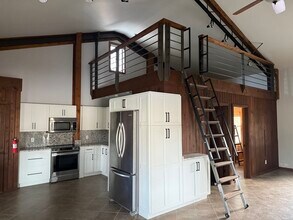 11923 Fuller Rd in Albany, IL - Building Photo - Building Photo