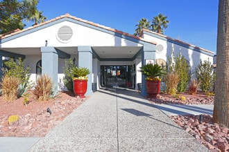 Parc West Apartments in Las Vegas, NV - Foto de edificio - Building Photo