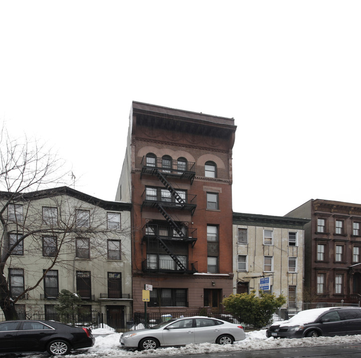 478 Washington Ave in Brooklyn, NY - Building Photo