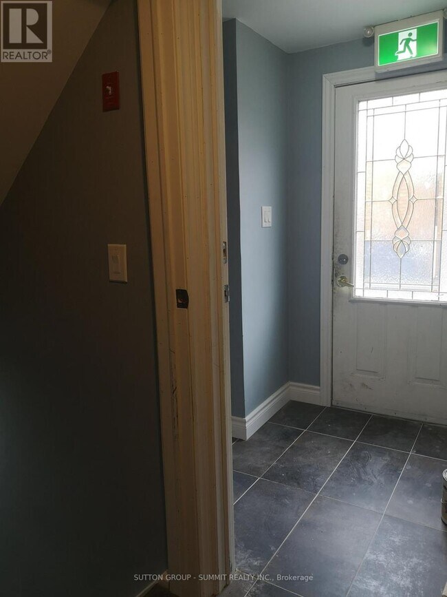 46 Sharon Ct in Brampton, ON - Building Photo - Building Photo