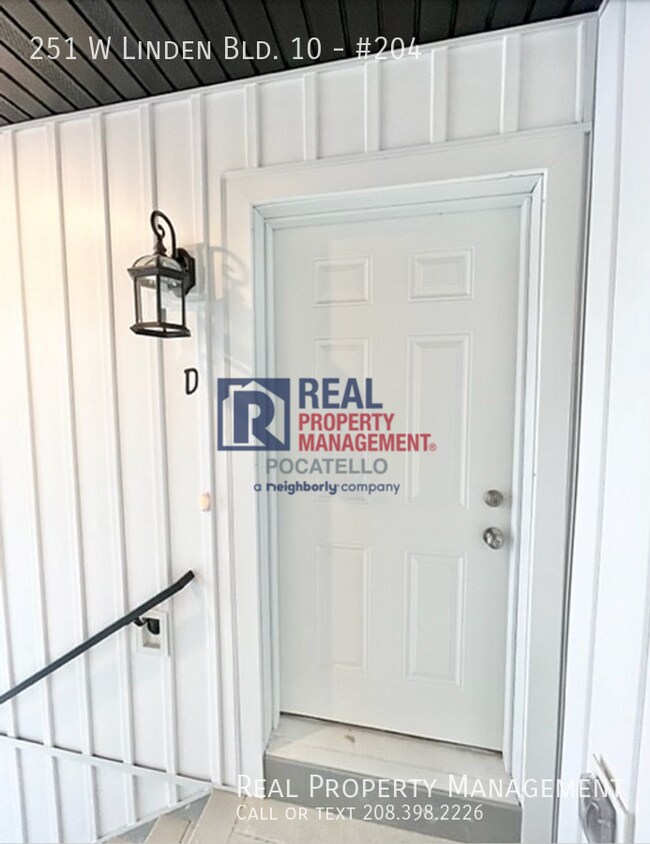 251 W Linden Ave-Unit -#204 in Chubbuck, ID - Building Photo - Building Photo