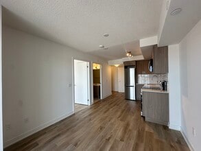 1010 Sandy Beach Rd in Pickering, ON - Building Photo - Building Photo