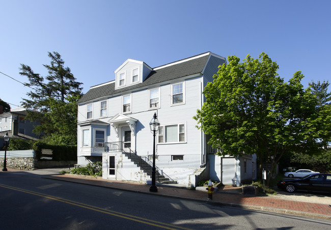 182 Market St in Portsmouth, NH - Foto de edificio - Building Photo