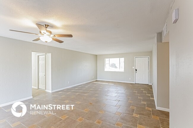 8420 N 38th Dr in Phoenix, AZ - Building Photo - Building Photo