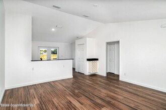 1837 Ardmore St NE in Palm Bay, FL - Foto de edificio - Building Photo