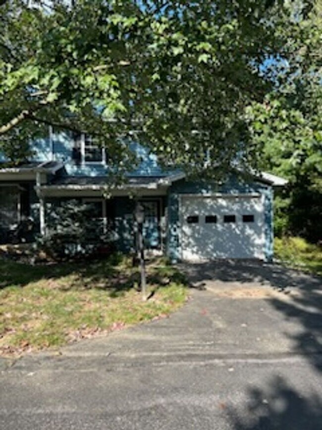 724 Galen Dr in State College, PA - Building Photo - Building Photo