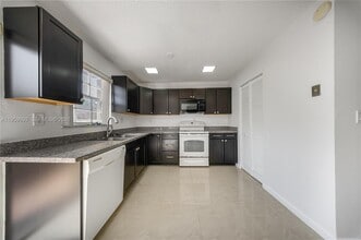 6110 SW 129th Pl in Miami, FL - Building Photo - Building Photo