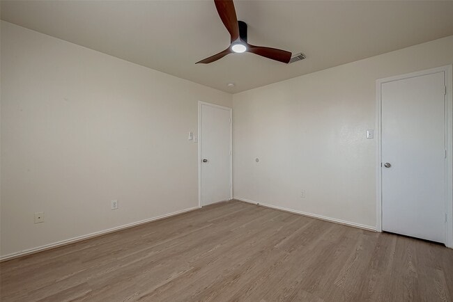 20807 Baronsledge Ln