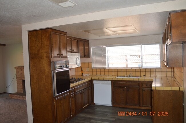 3309 Joshua Way in Modesto, CA - Building Photo - Building Photo