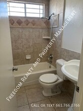8700 Haupt Ave in Bakersfield, CA - Building Photo - Building Photo