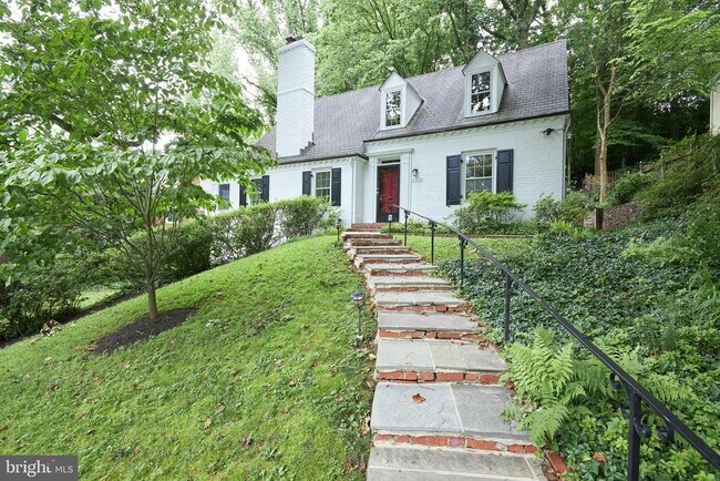 5306 Albemarle St in Bethesda, MD - Building Photo - Building Photo