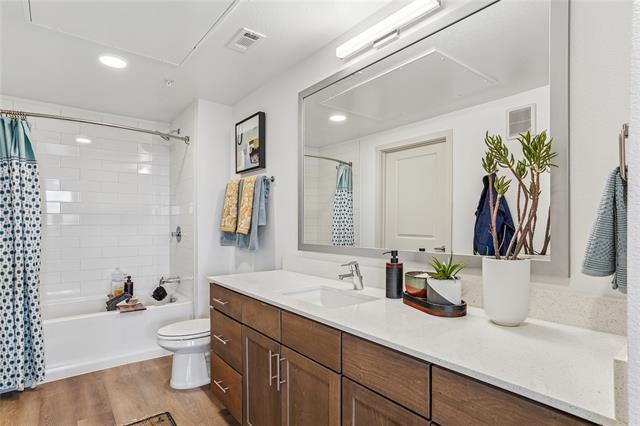 3800 PGA Pkwy in Frisco, TX - Foto de edificio - Building Photo