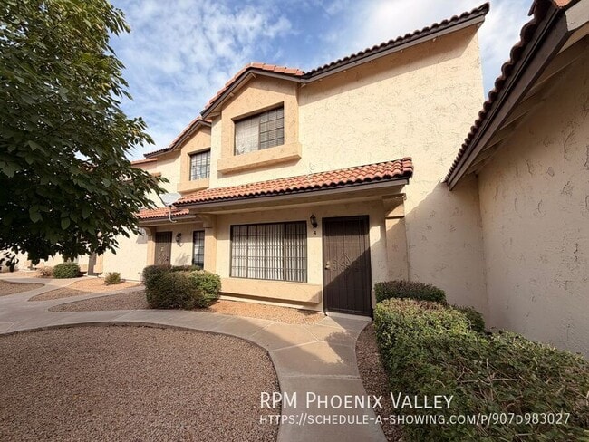 property at 2954 N Oregon St