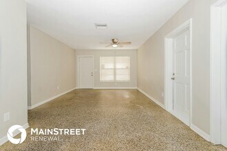 3153 SE Banyan St in Stuart, FL - Building Photo - Building Photo