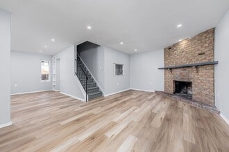 411 Timber Creek Rd in Lindenwold, NJ - Building Photo - Building Photo