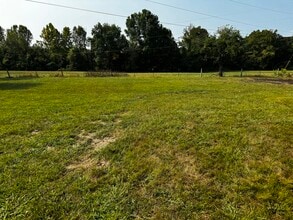 165 Humphrey Ln, Unit 165 B in Shepherdsville, KY - Building Photo - Building Photo