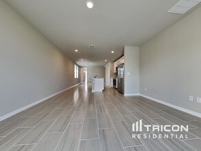 7132 Boggy Crk Pl in Parrish, FL - Building Photo - Building Photo