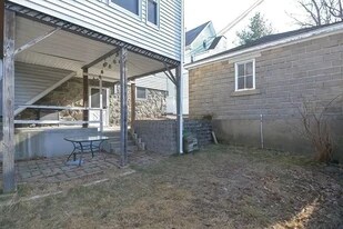 52 Crescent Ave, Unit 1 in Malden, MA - Building Photo