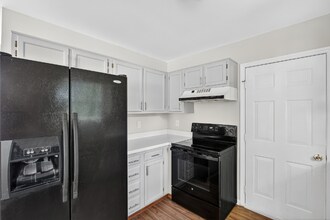 532 Baygall Rd in Holly Springs, NC - Building Photo - Building Photo