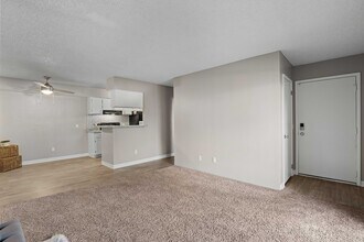 River Oaks in Tucson, AZ - Building Photo - Building Photo