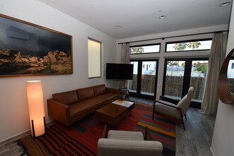 1509 Cabrillo Ave, Unit 1/2 in Los Angeles, CA - Building Photo - Building Photo