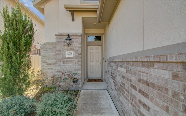 property at 32038 Quail Terrace Ln