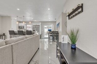 4501 Bray Rd in Tampa, FL - Building Photo