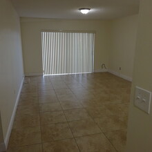 7700 Camino Real, Unit D 309 in Miami, FL - Building Photo - Building Photo