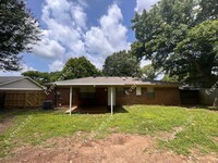 5680 Chickasaw Dr photo'