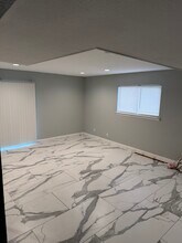 510 W Byrd Blvd in Universal City, TX - Building Photo - Building Photo