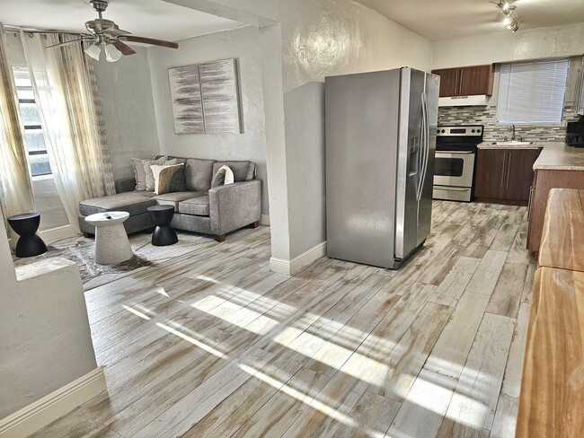 property at 6115 SW 38th St